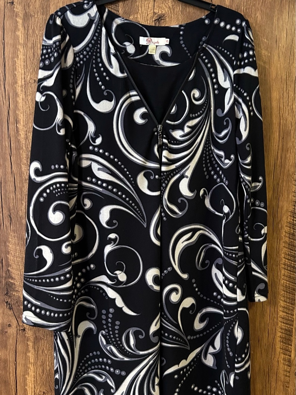 Aryeh Black Sweater with Light Gray Pattern